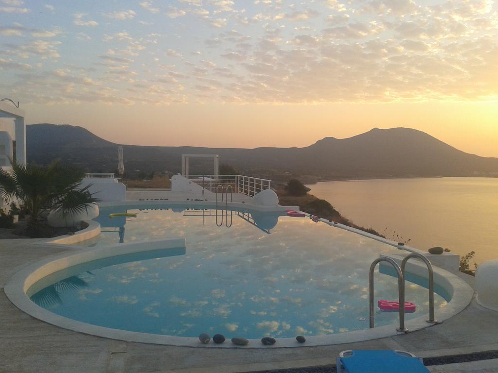 Kaladi Rock Villa Avlemonas Exterior foto